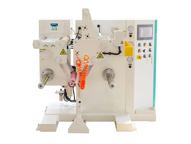 巻取幅は狭い。